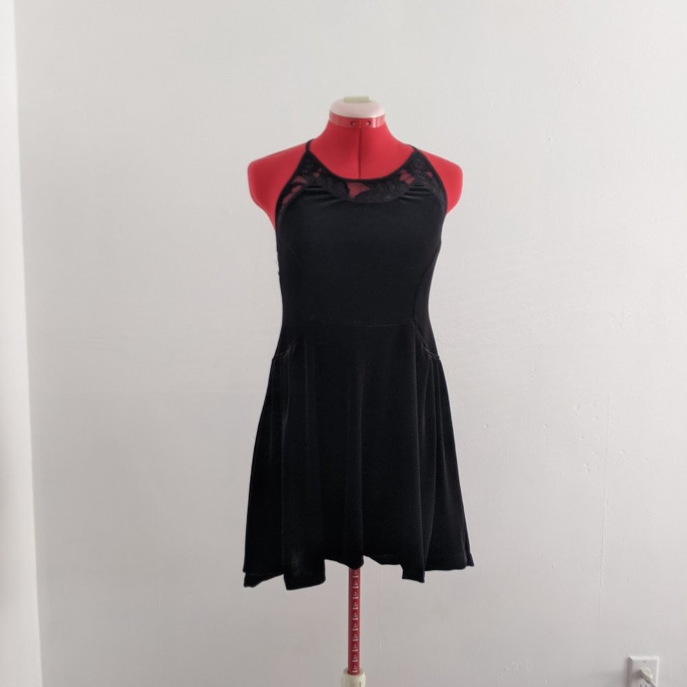 Velvet and Lace Black Nightshade Mini Dress SP - Picture 3 of 16